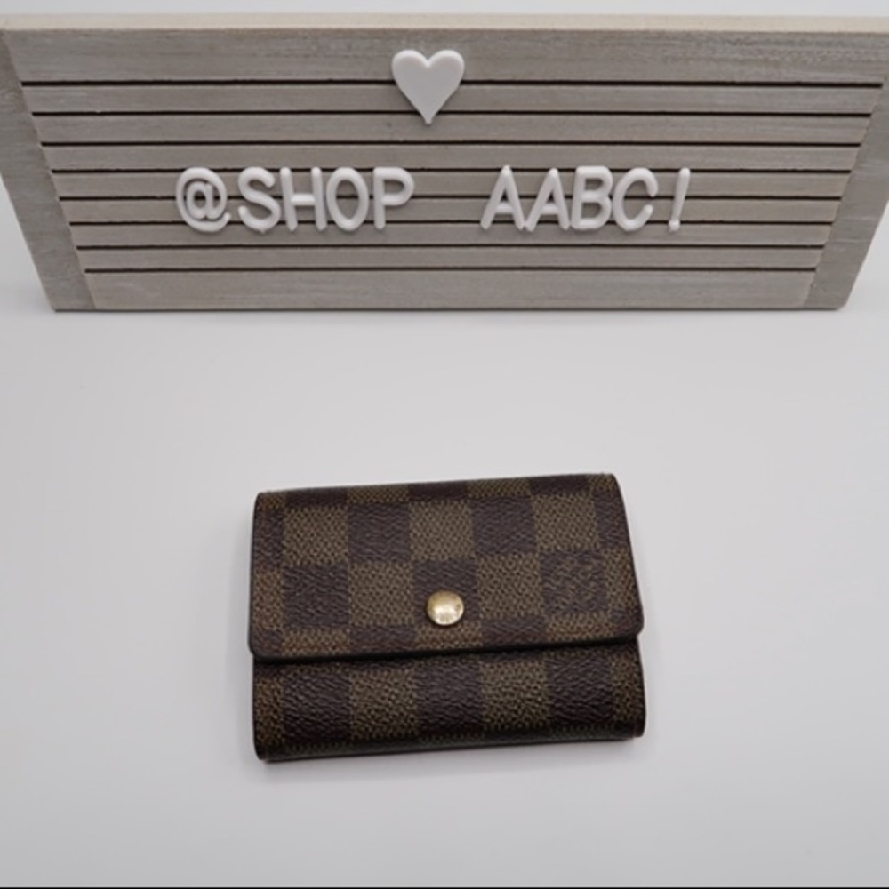 Louis Vuitton Damier Ebene card holder